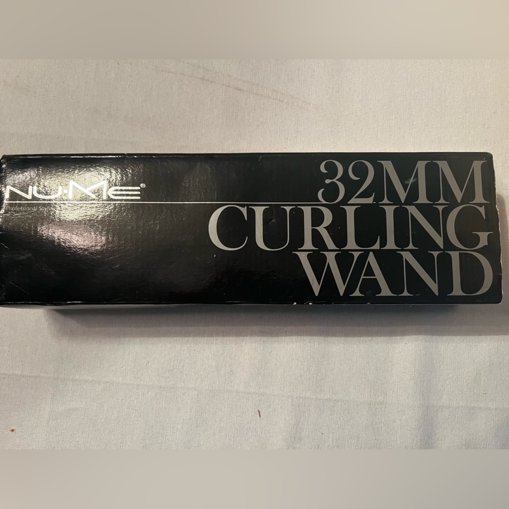 NuMe 32MM Curling Wand - Black and Silver